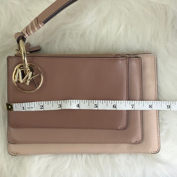 Michael KORS blush/nude Trio Leather Wristlets (NWOT) - Picture 15 of 16